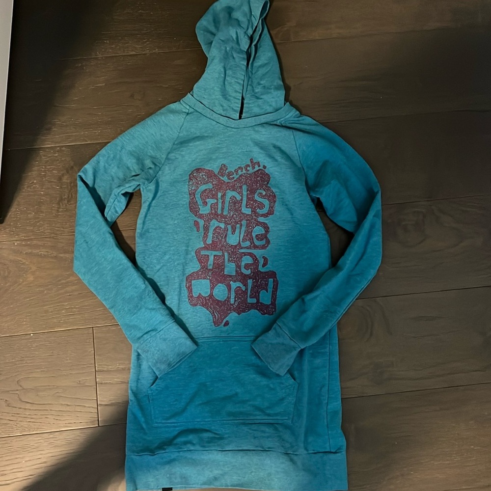 Bench “GIRLS RULE THE WORLD” long sweatshirt